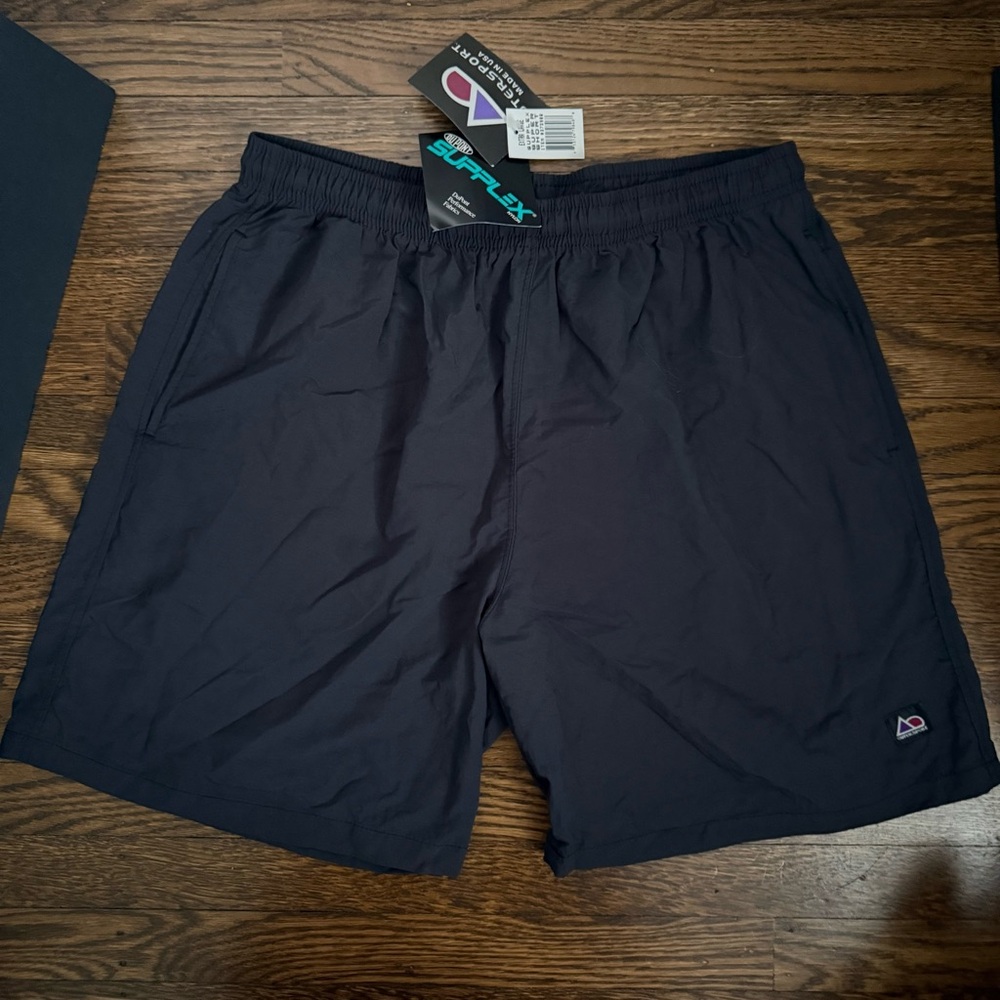 NWT OuterSport Women’s Black Elastic Band Casual Shorts size XL